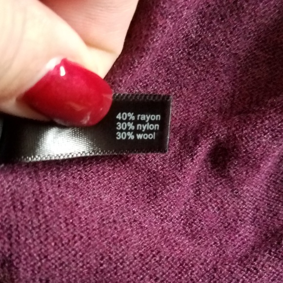 NWT The Limited Maroon V-neck Sweater- Large - Picture 6 of 8